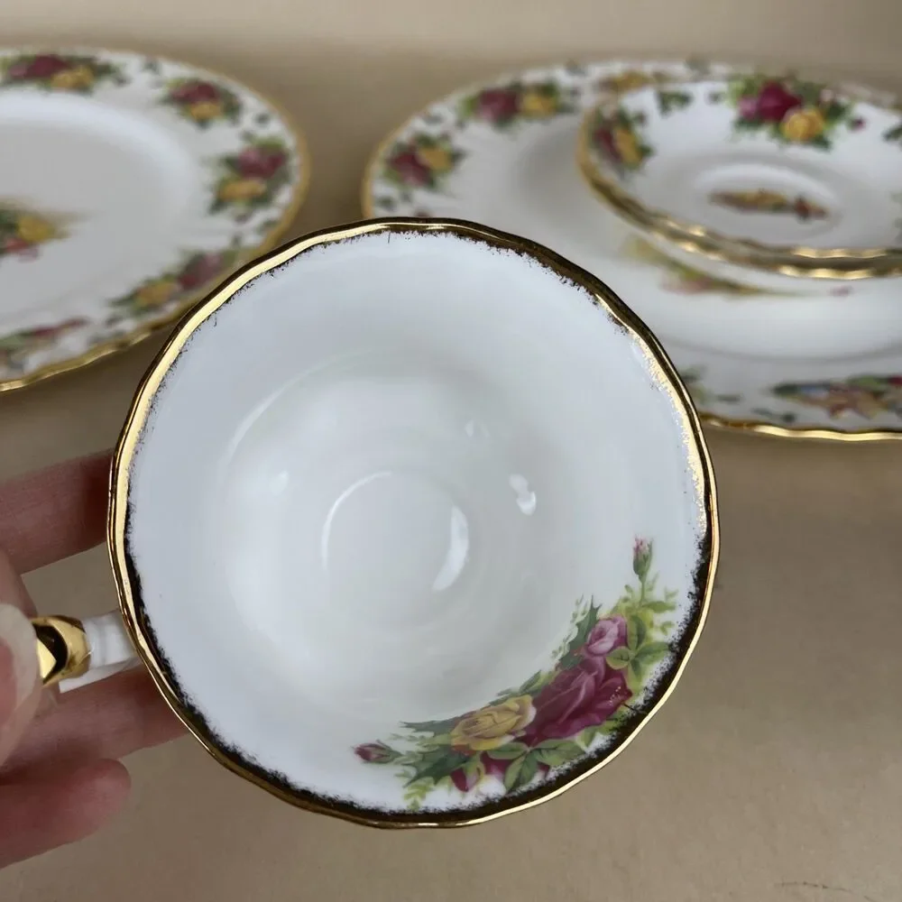 2 Sets Royal Albert‎ CHRISTMAS MAGIC Dinner Plate, Tea Cup & Saucer Bone China